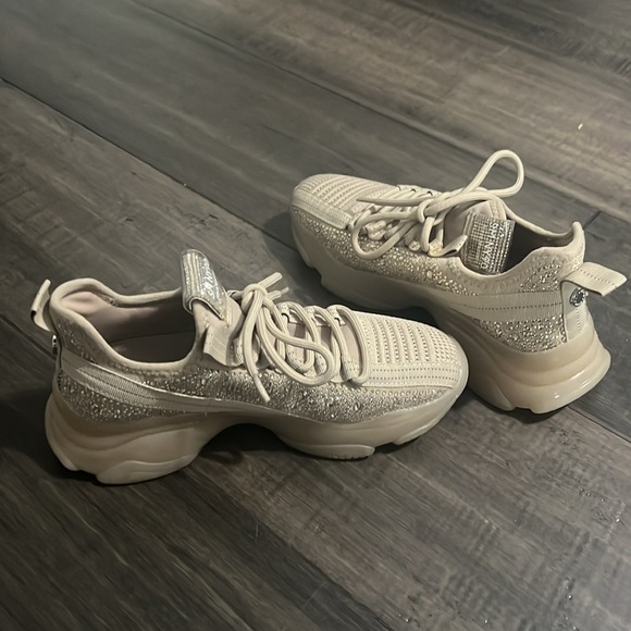Steve Madden Blush crystal sneakers - Picture 6 of 11
